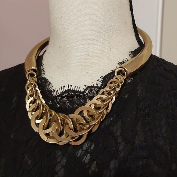 Haute Couture Chunky Chain Gold Tone Collar Statement Necklace - Picture 3 of 3